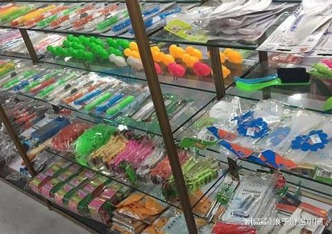 越南游客 中國(guó)旅游業(yè)不可怕,可怕的是你沒(méi)見(jiàn)過(guò)中國(guó)的 2元店